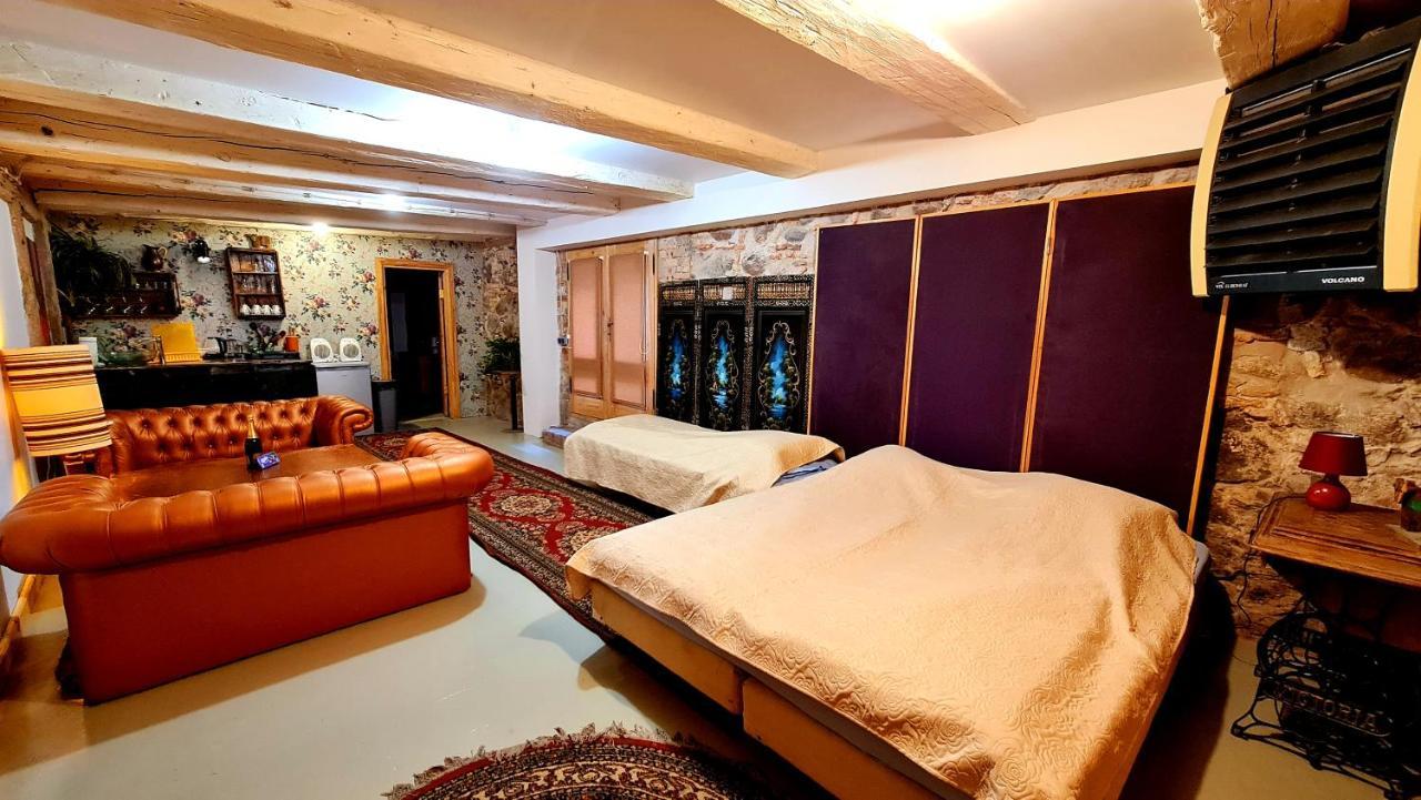 Fontaine Mansion Apartment Liepāja Екстериор снимка